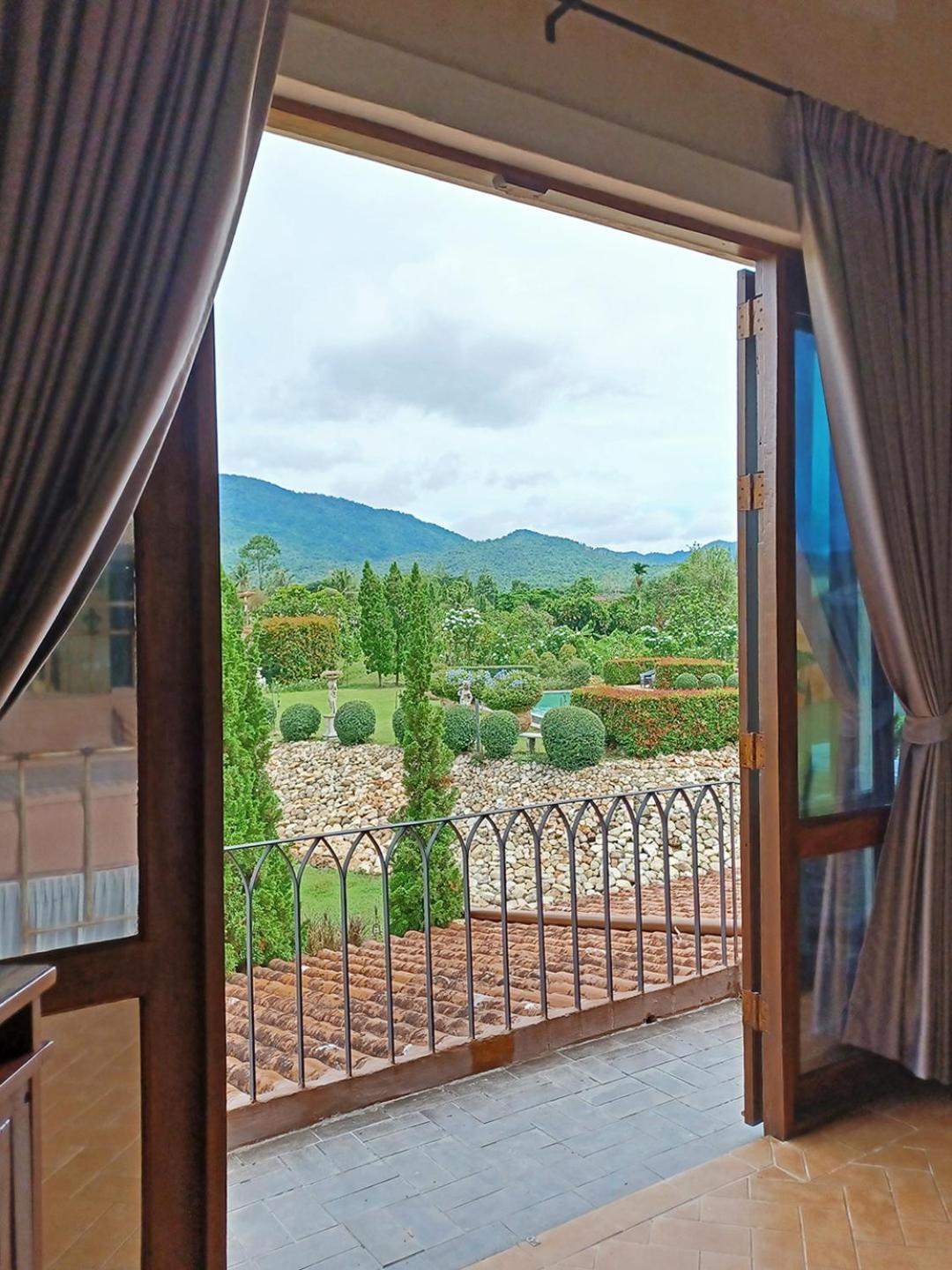 La Toscana Suan Phueng Bagian luar foto
