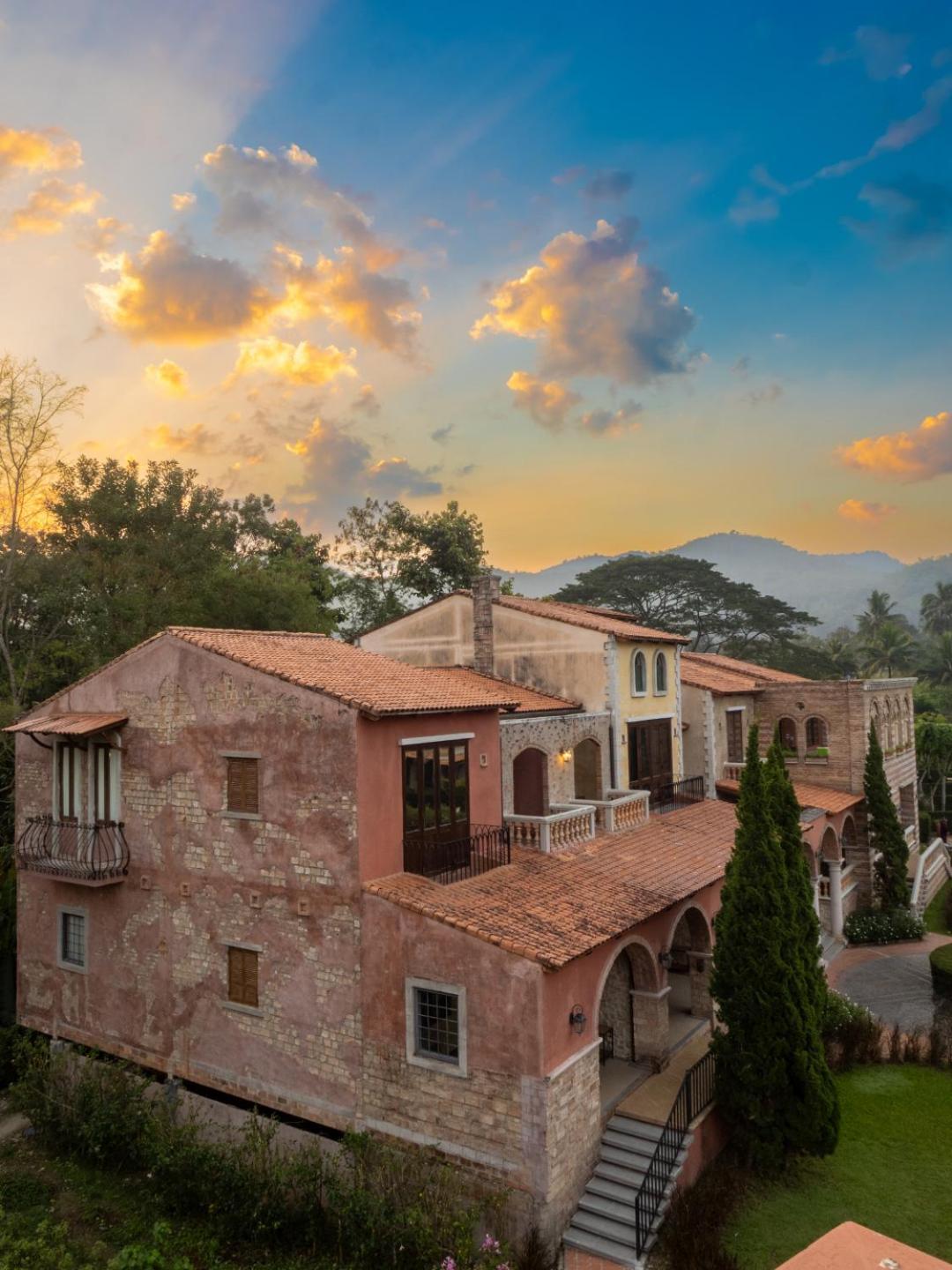 La Toscana Suan Phueng Bagian luar foto