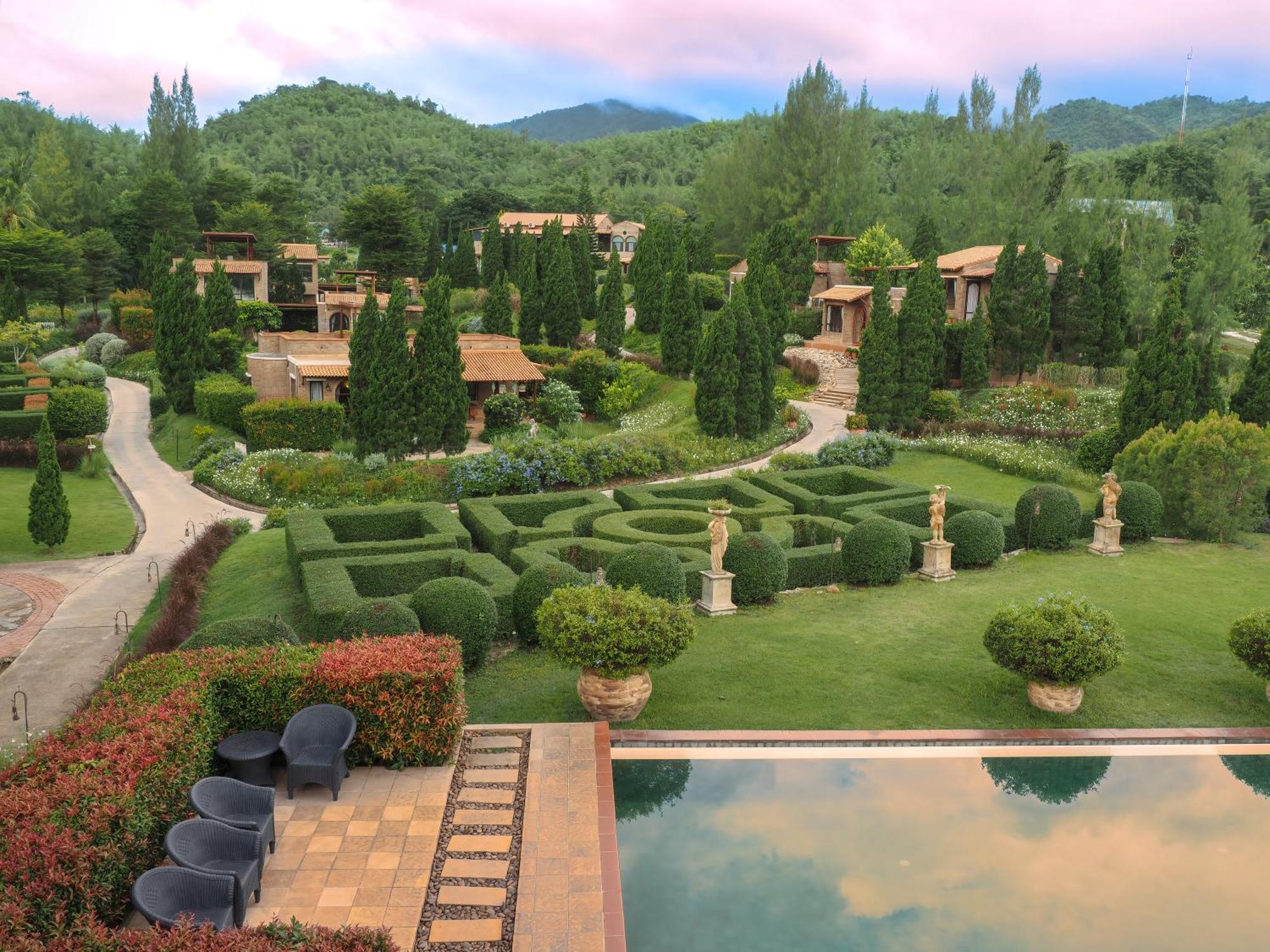 La Toscana Suan Phueng Bagian luar foto
